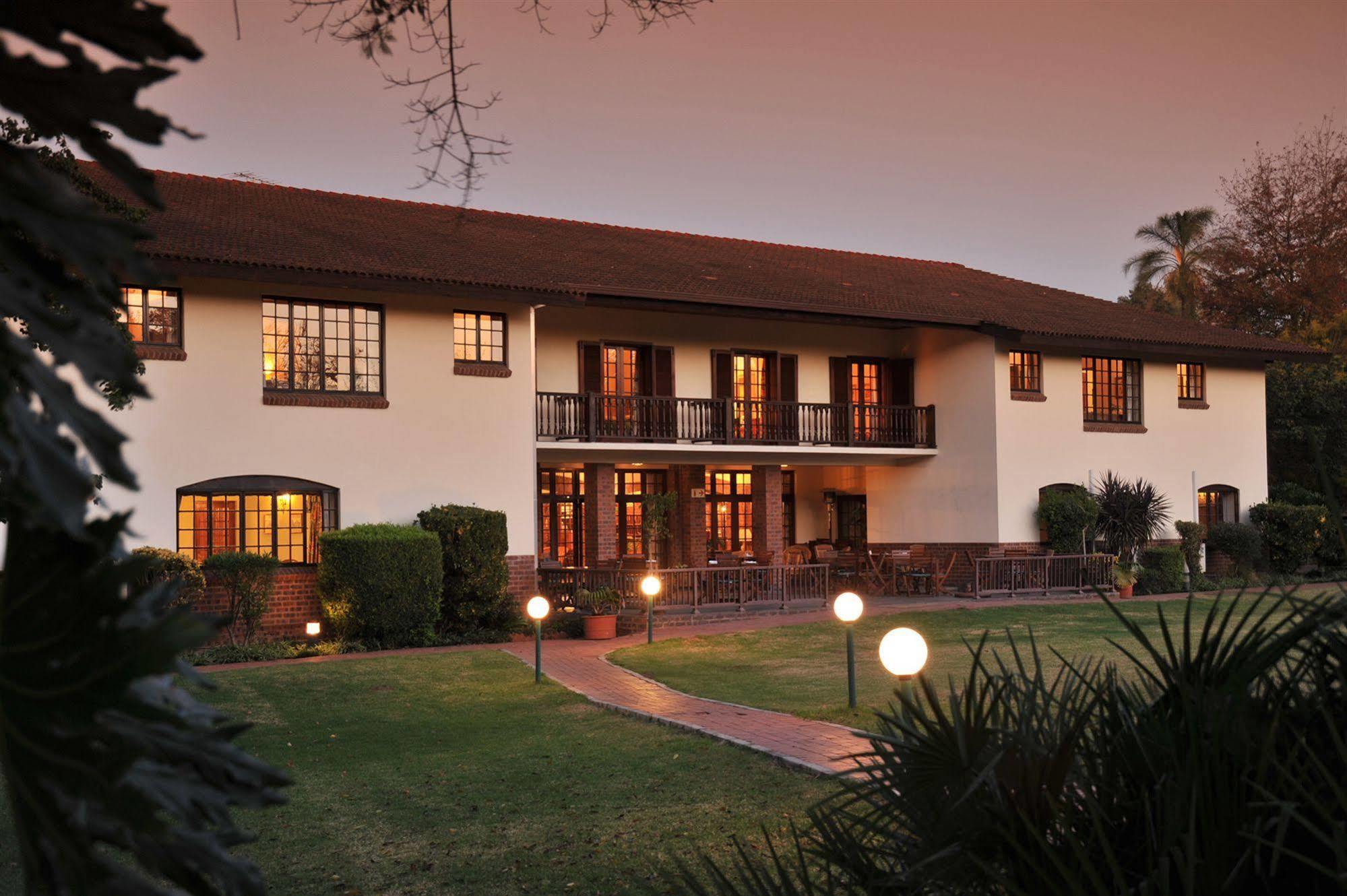 Wartburger Hof Hotel Midlands Ngoại thất bức ảnh