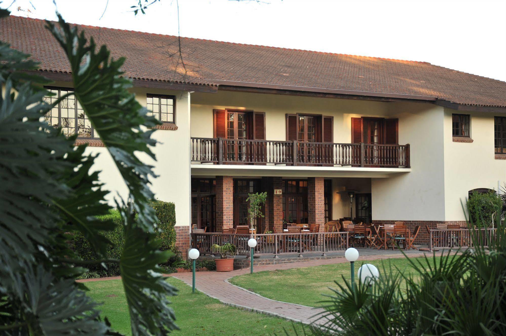 Wartburger Hof Hotel Midlands Ngoại thất bức ảnh